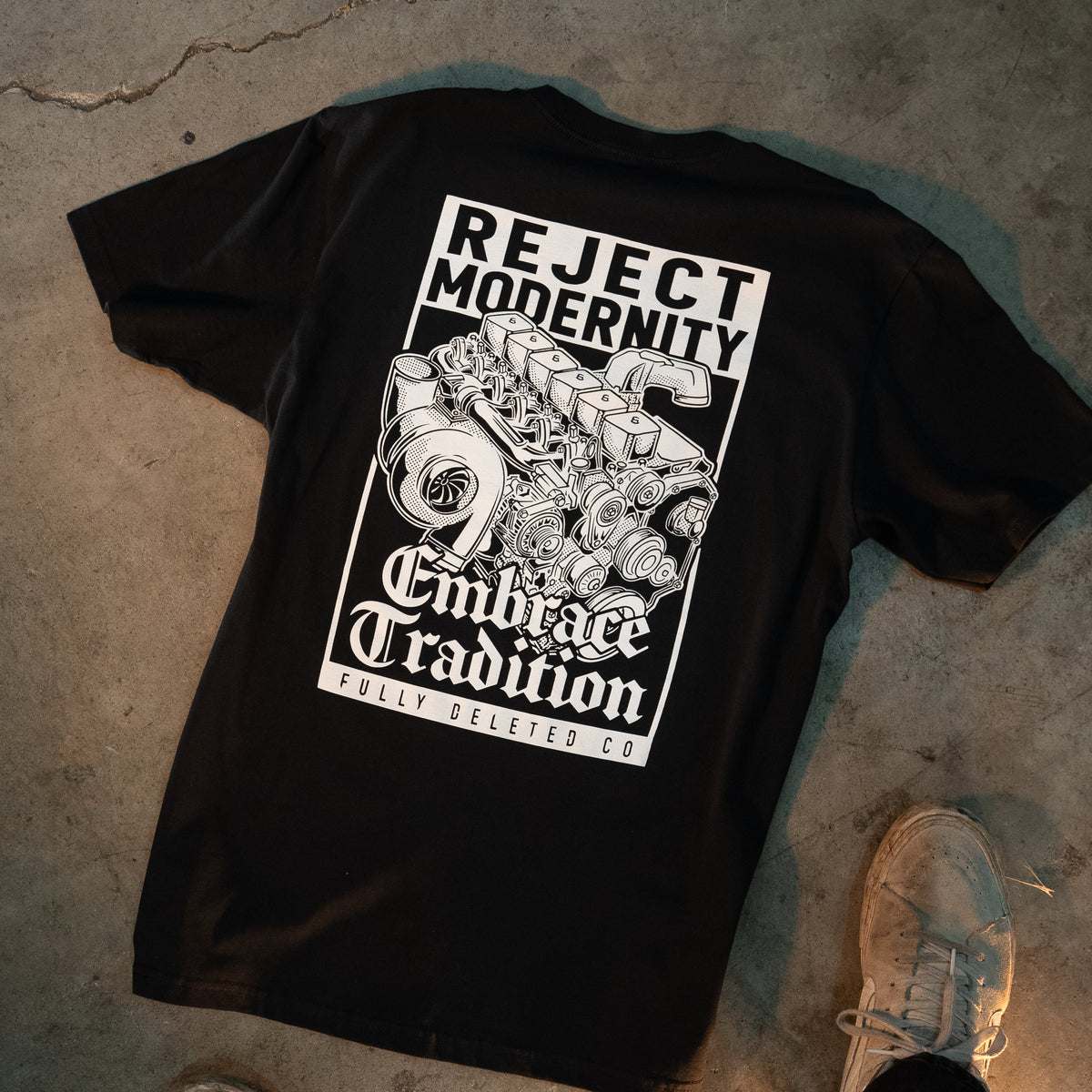 EMBRACE TRADITION : CUMMINS TEE : PREORDER!!