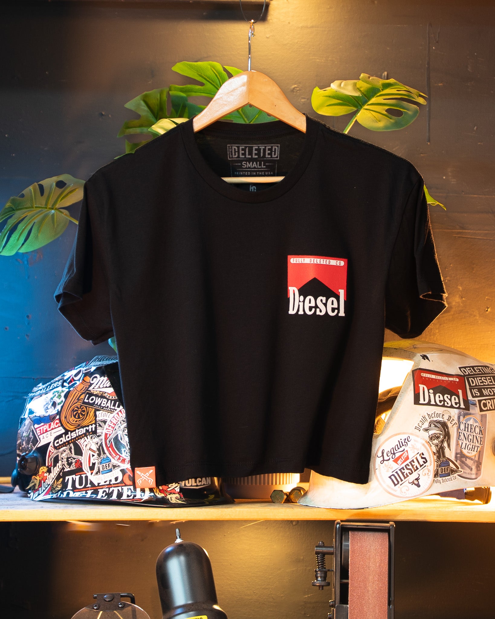 UNFILTERED : WOMEN'S CROP TEE