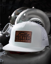 Load image into Gallery viewer, CLASSIC LEATHER : SNAPBACK : WHITE