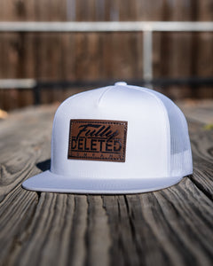 CLASSIC LEATHER : SNAPBACK : WHITE