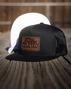 CLASSIC LEATHER : SNAPBACK : BLACK