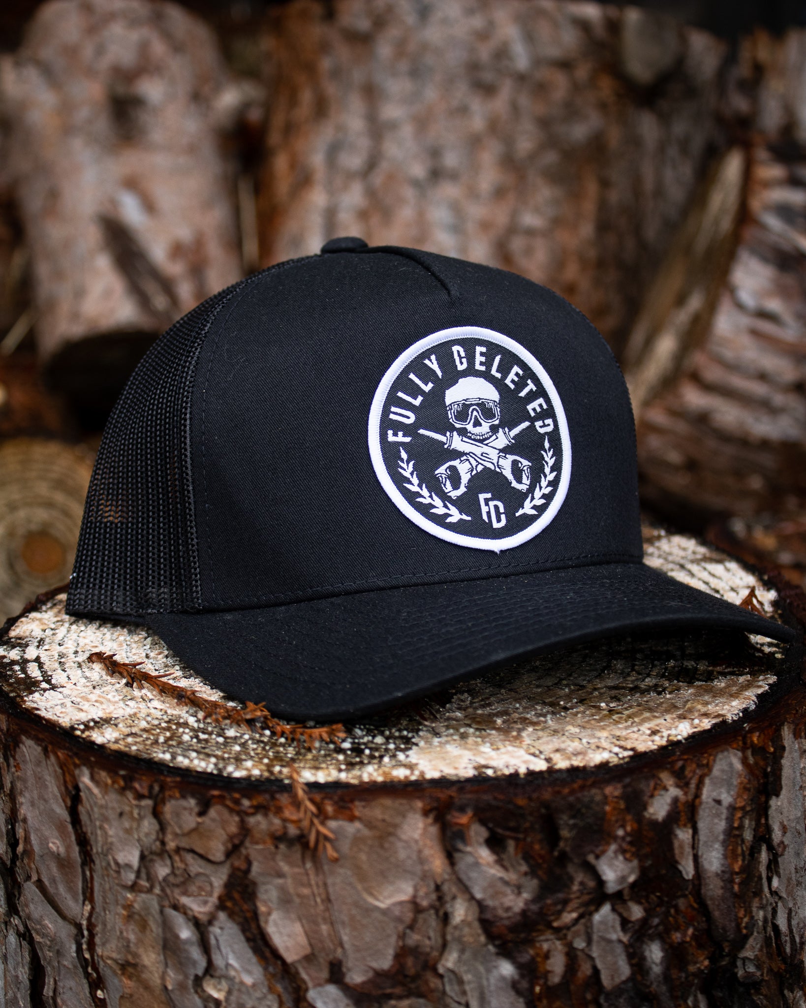 FD SNAPBACK : BLACK on BLACK / MESH BACK